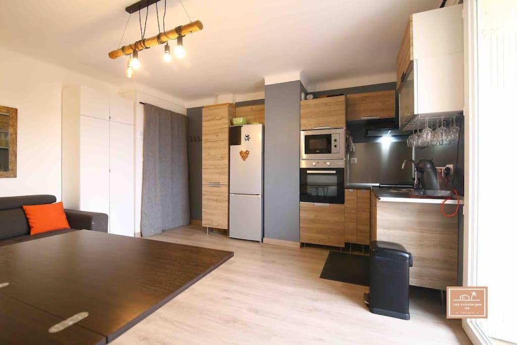 Le Criotto Apartment Ла Сен-сюр-Мер Екстериор снимка