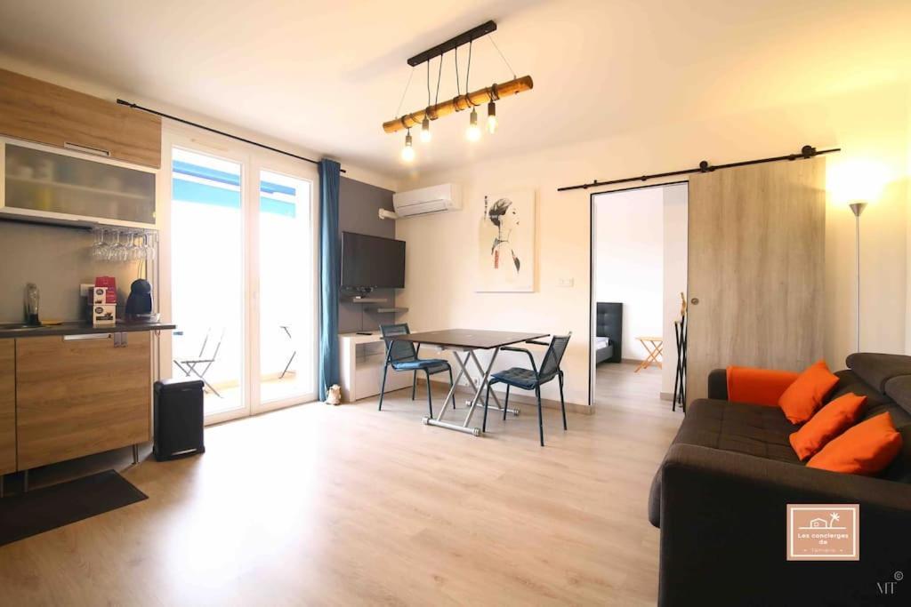 Le Criotto Apartment Ла Сен-сюр-Мер Екстериор снимка